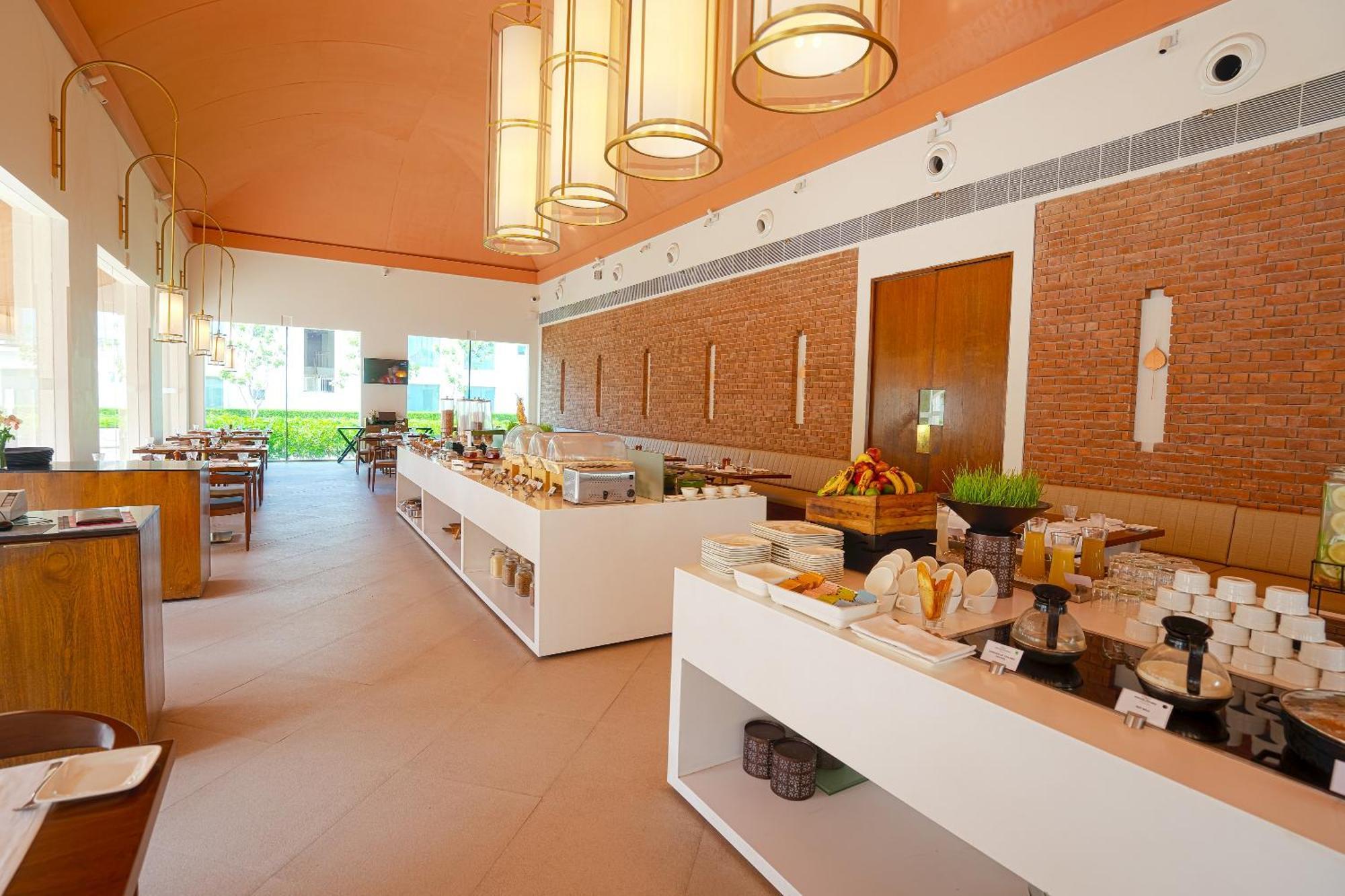 Marasa Sarovar Premiere, Bodhgaya Exterior foto